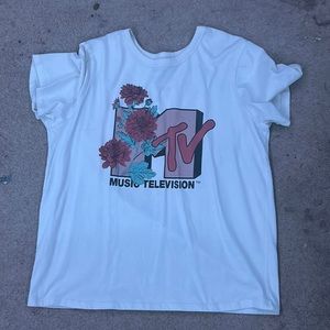 T-shirt , good condition, worn , off white color